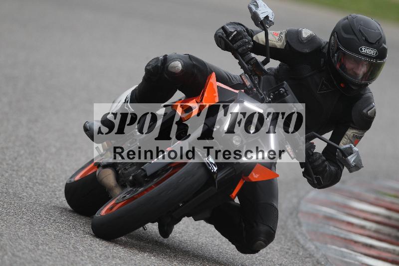 Archiv-2025/10 23.04.2025 Cornu Master School ADR/gruen-vert/2